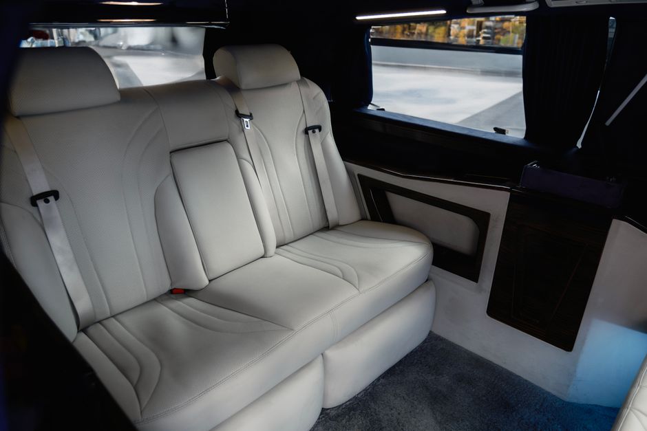 Toyota Alphard Vellfire luxury MPV cream beige leather interior pilot seats premium