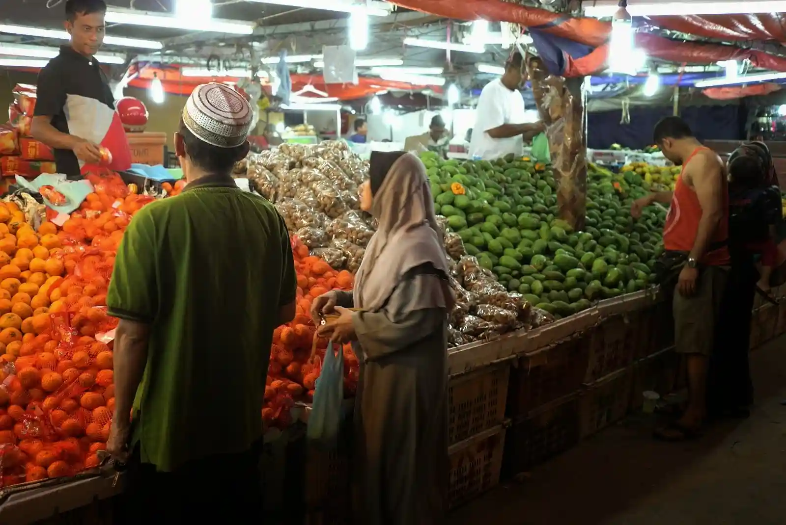 Vibrant street market in Kota Bharu