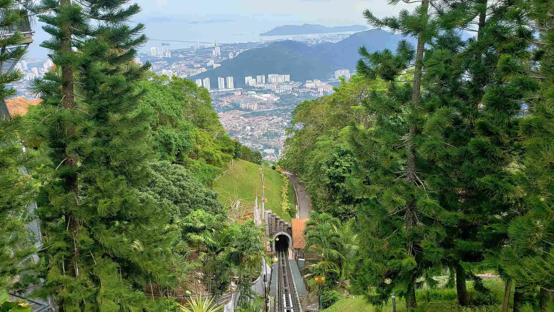 Landasan Kereta Api Bukit Bendera