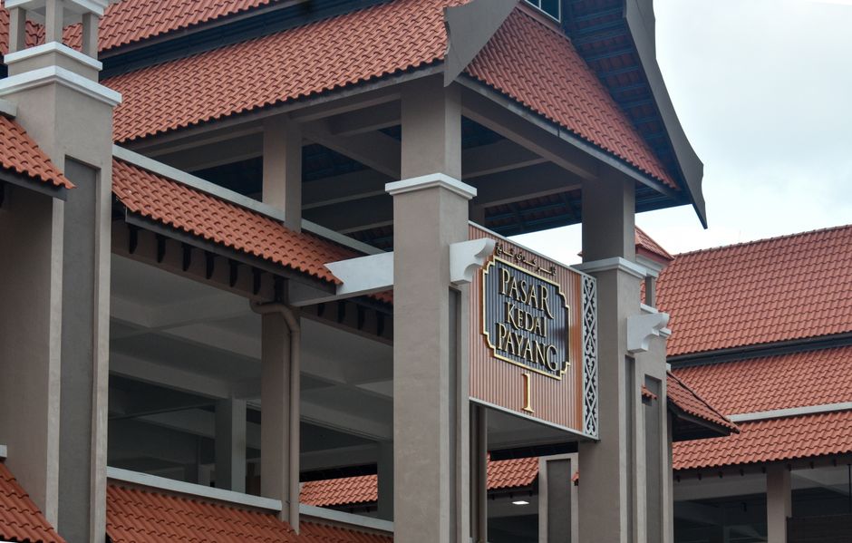 Pasar Payang central market Kuala Terengganu batik songket shopping Malaysia