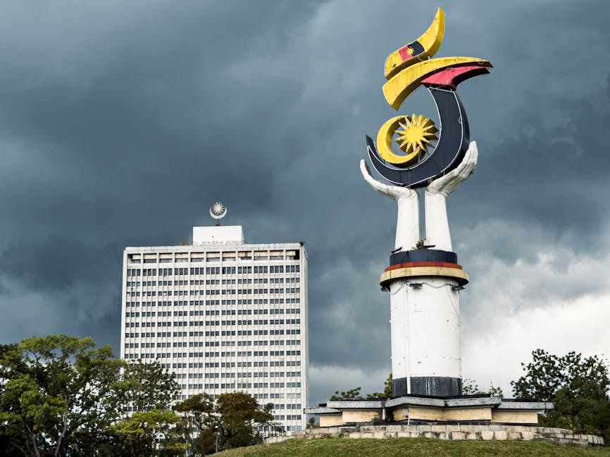 Self-Drive Guide to Kuching, Sarawak: Road Trip Highlights, Routes & Car Rental Tips
